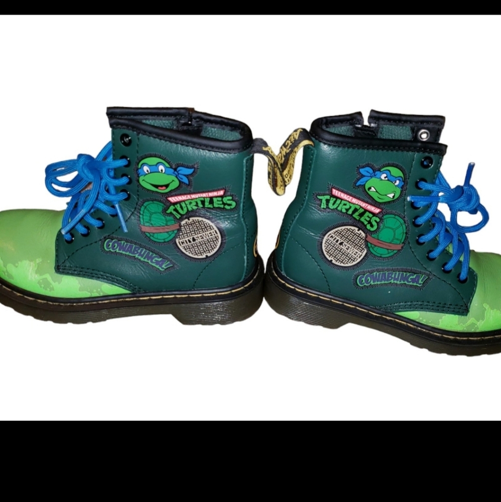 Dr. Martens Teenage Mutant Ninja Turtles Leonardo Leather Boots Kids Size 13 - Picture 2 of 9